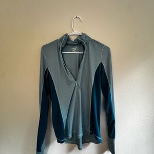 Brooks Teal and Blue Long Sleeve Athletic